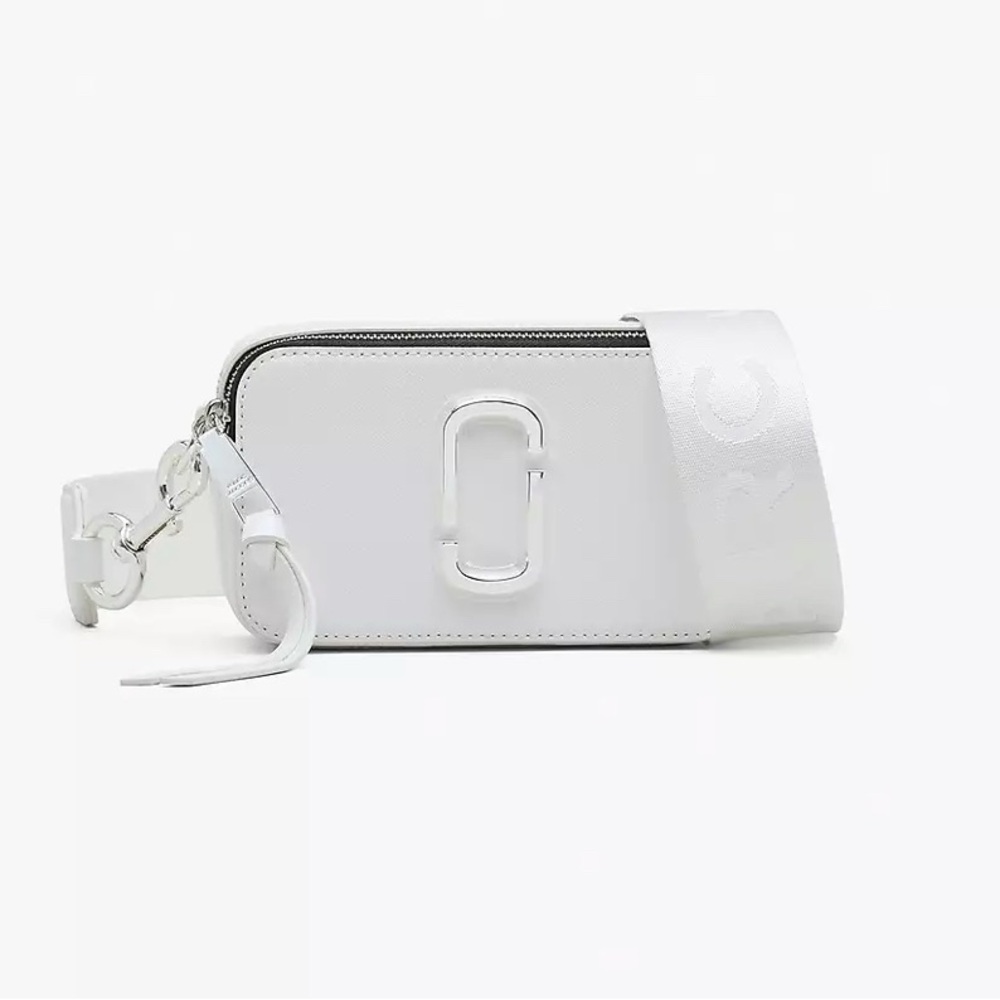 Marc Jacobs White Camera Bag Snapshot